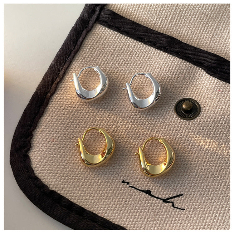 Einfacher Tropfen-Reif-Ohrring