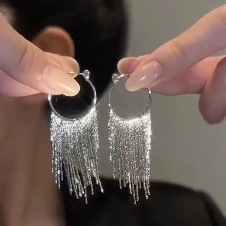 Quasten-Reifenohrringe