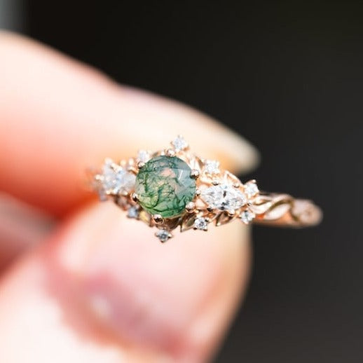 Runder Moosachat-Ring