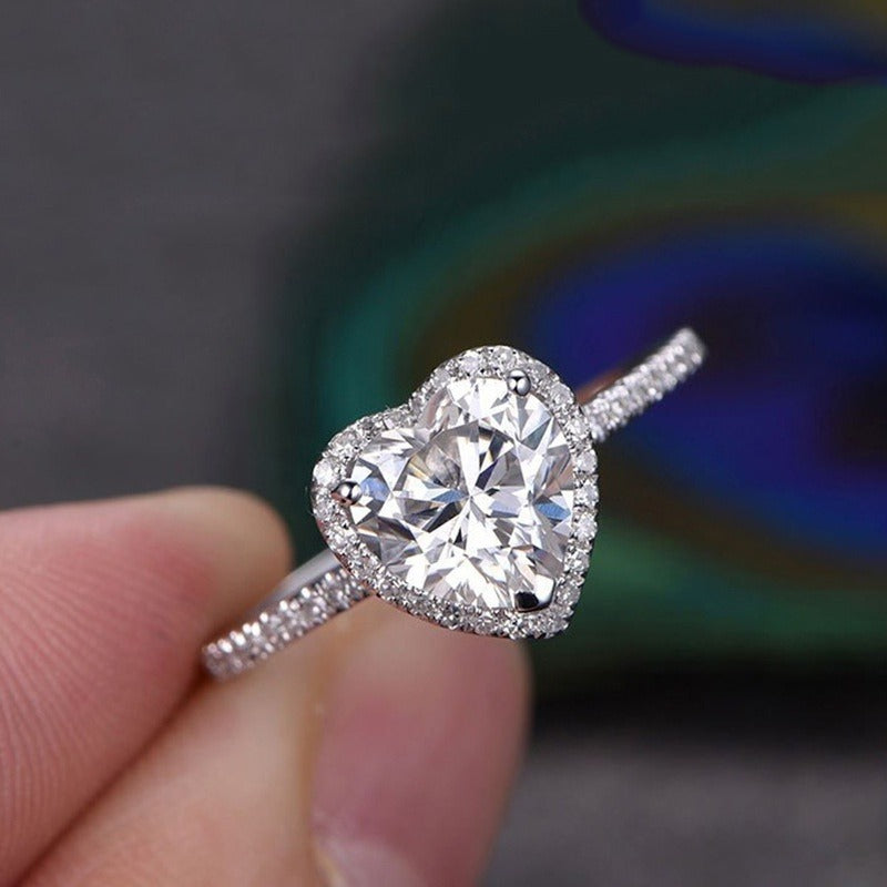 Der Captivate Heart Ring