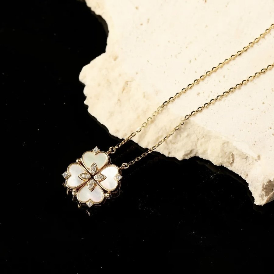 Euphonische Kleeblatt-Halskette