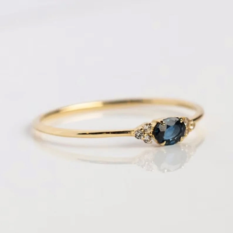 Eleganter Geburtsstein-Ring – Art-Déco-Design