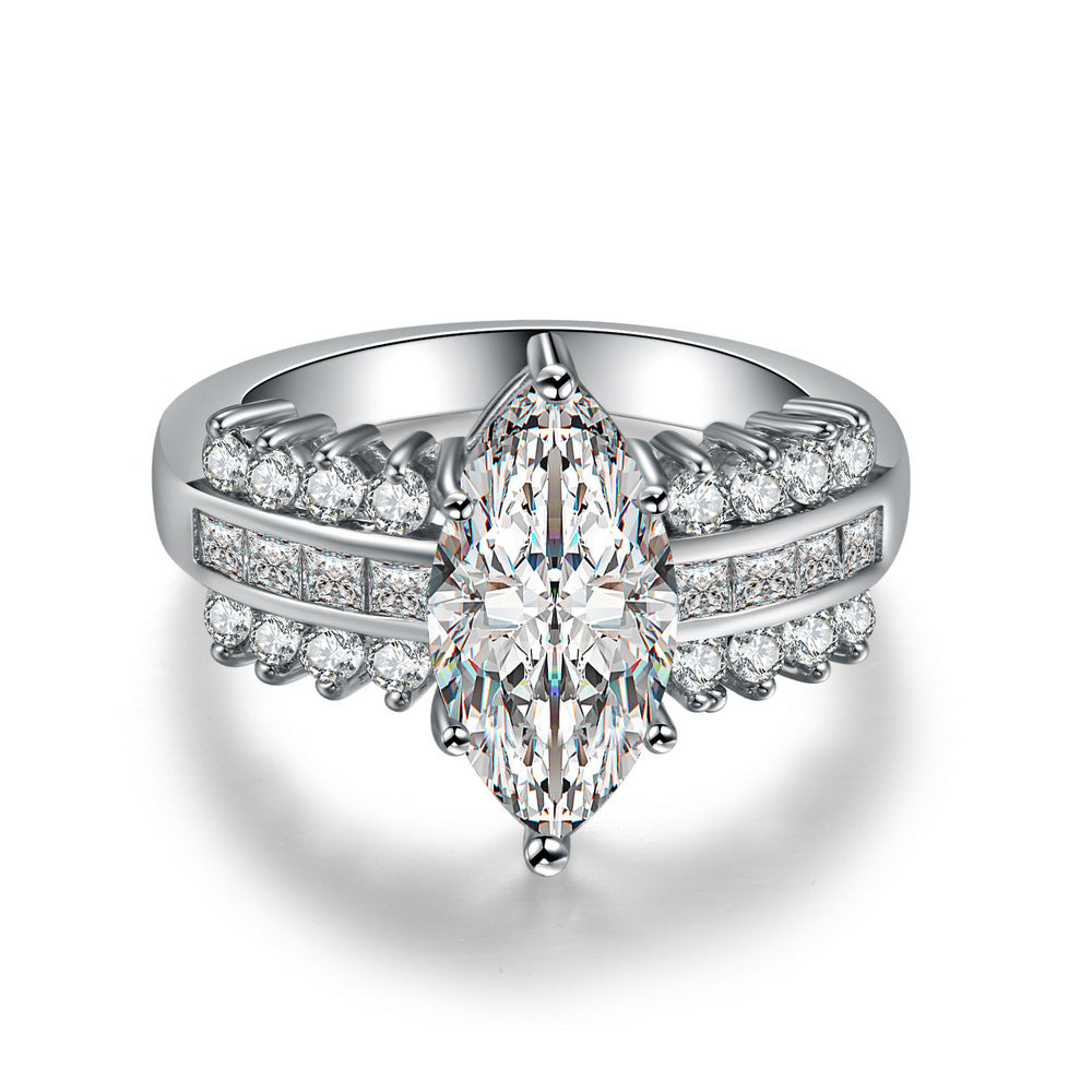 Odette Mercer Ring | Weißgold