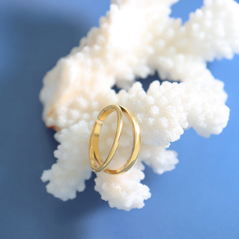 Goldring mit Nilbeschichtung