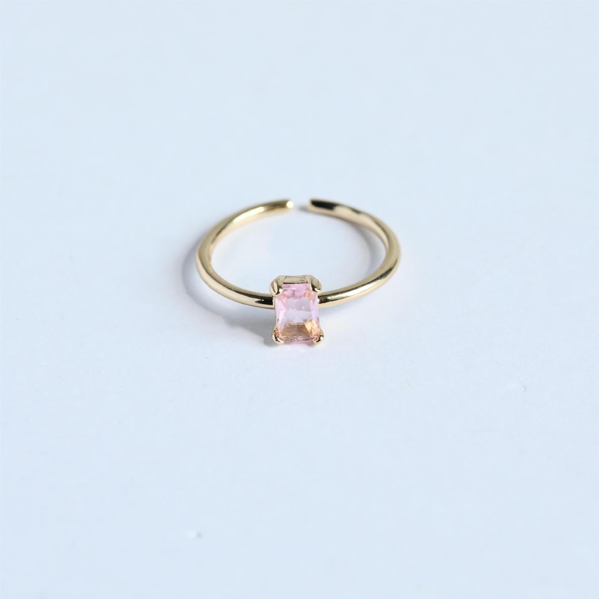 Eleganter Vintage-Geburtssteinring