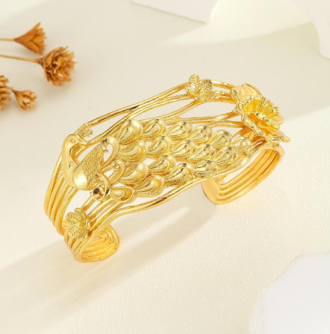Eleganter Multi-Band Cut-out Ring für Frauen