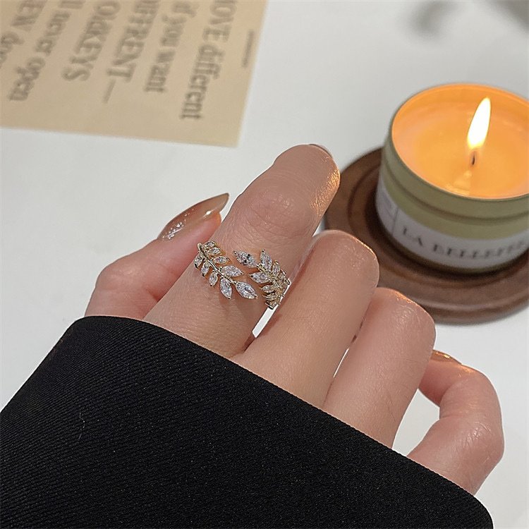 Vergoldeter Zirkonia Kranz Ring