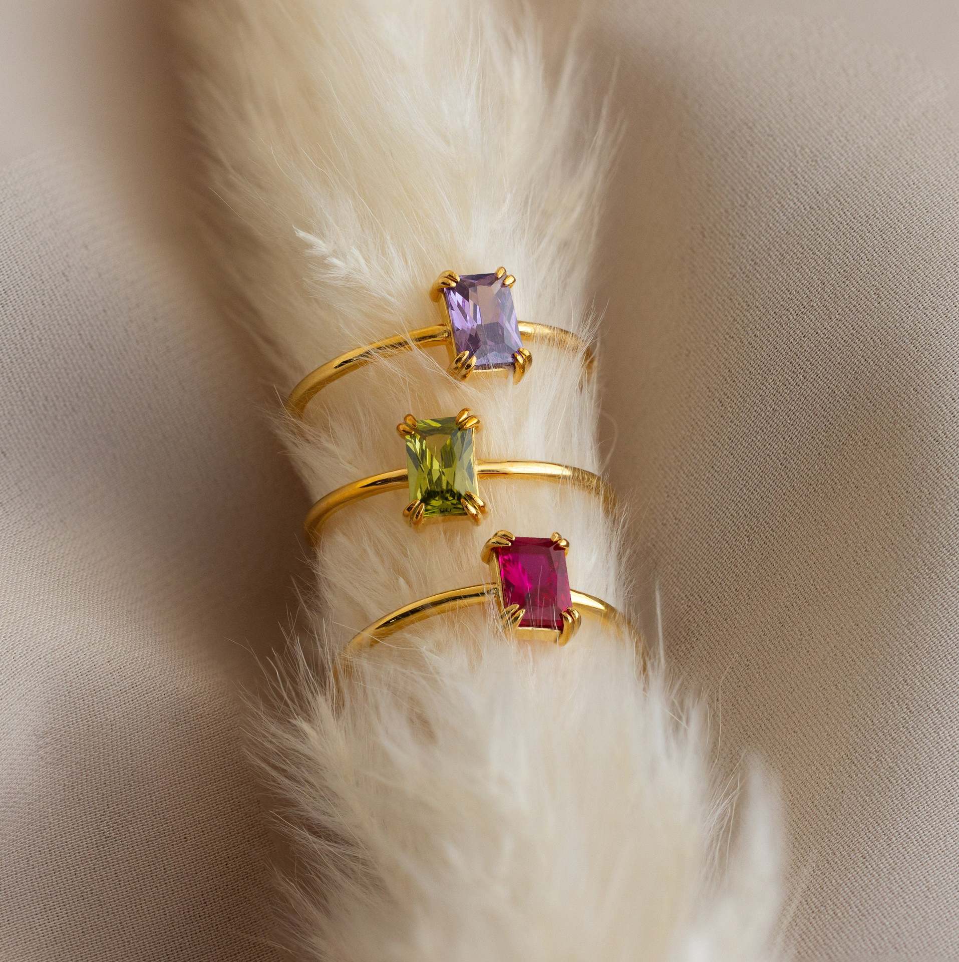 Eleganter Vintage-Geburtssteinring