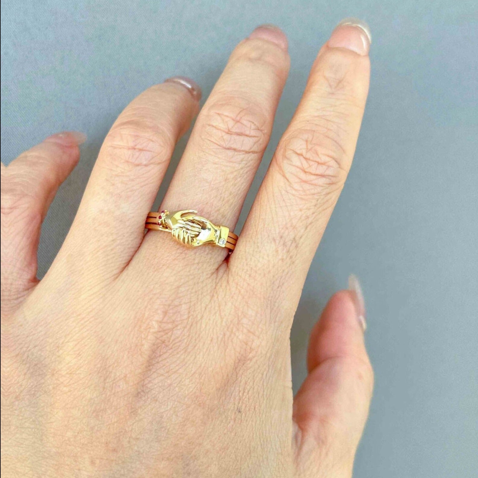 Vintage Gimmel-Fede-Ring mit verborgenem Herzdesign