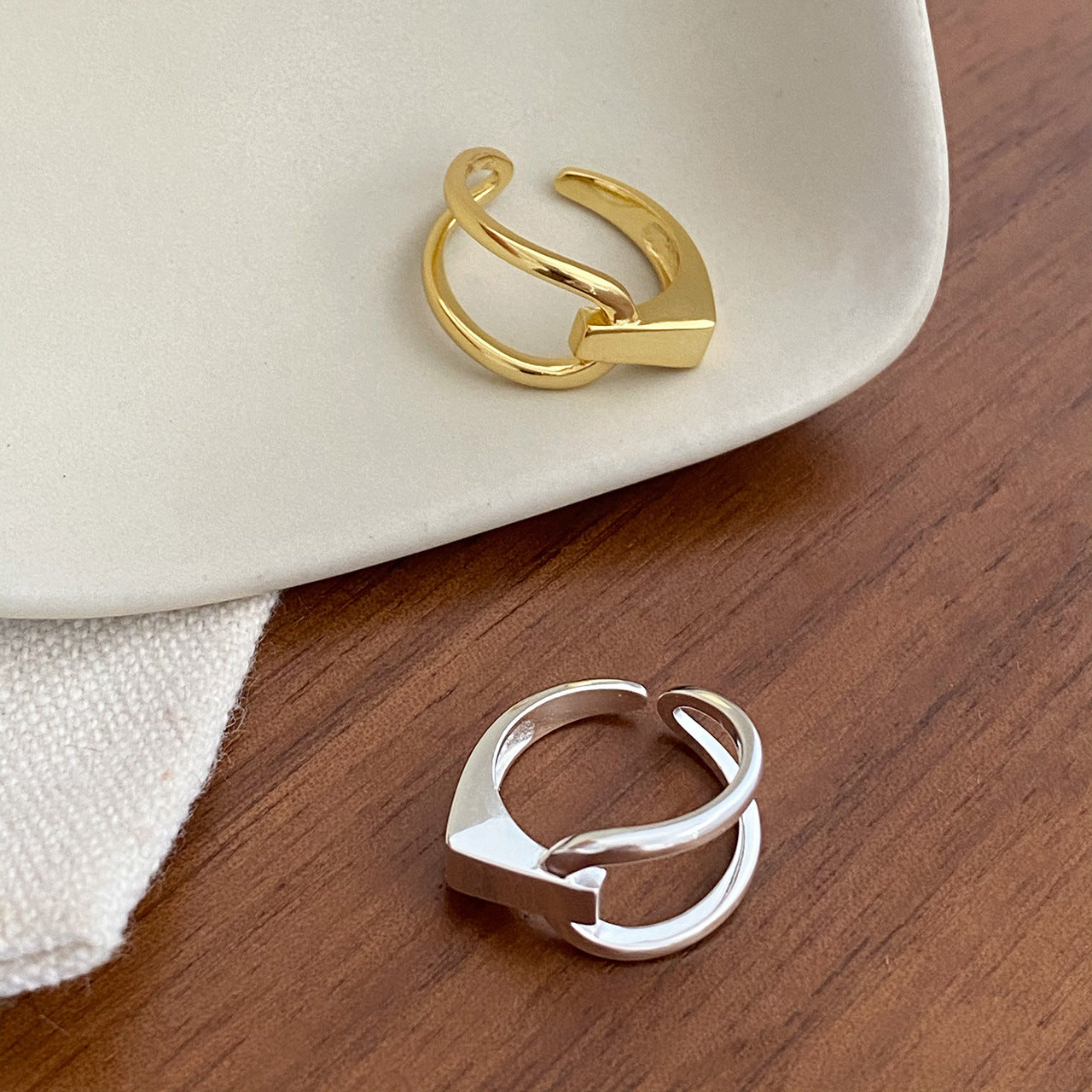 Asymmetrischer verstellbarer Ring aus Sterling Silber