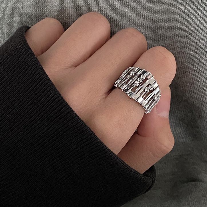 Durchbrochener, perlenbesetzter, verstellbarer Ring