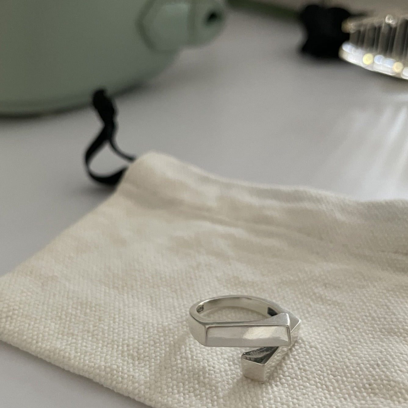 Geometrischer Quadratischer Ring