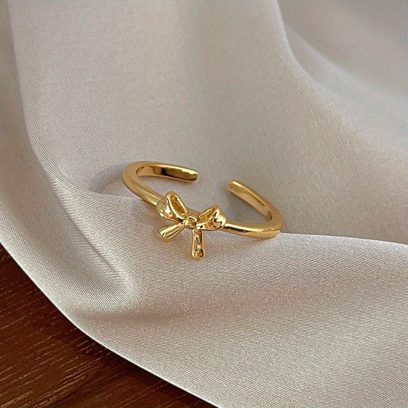 Ballet Charm Golden Bow Ring zum Verschenken & Glamour