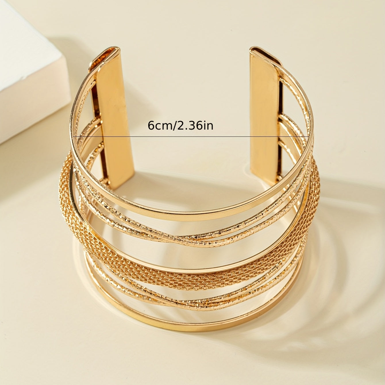 Schickes & stilvolles geometrisches offenes Manschettenarmband