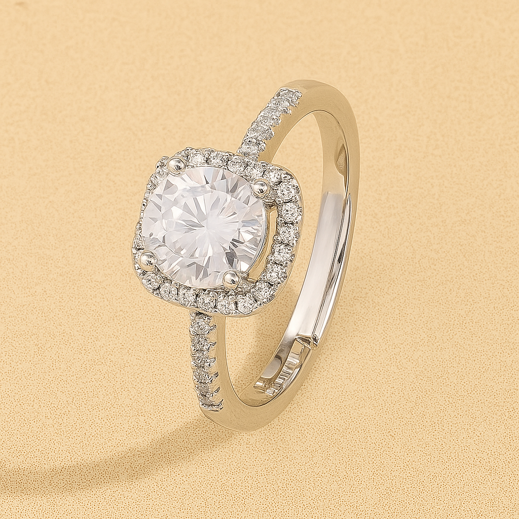 Verschnörkelter Ring mit Glitzer und raffiniertem Design