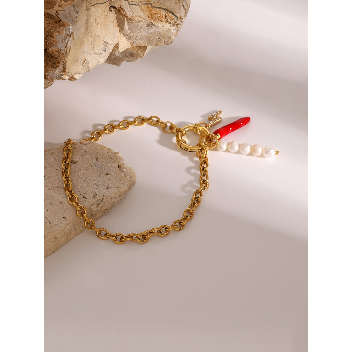 Chili-Charm-Armband in Gold