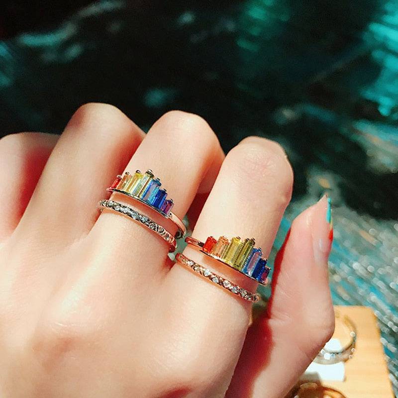 Regenbogen-Krone-Herz-Ring (offen) – Vintage-Design mit LGBT-Pride