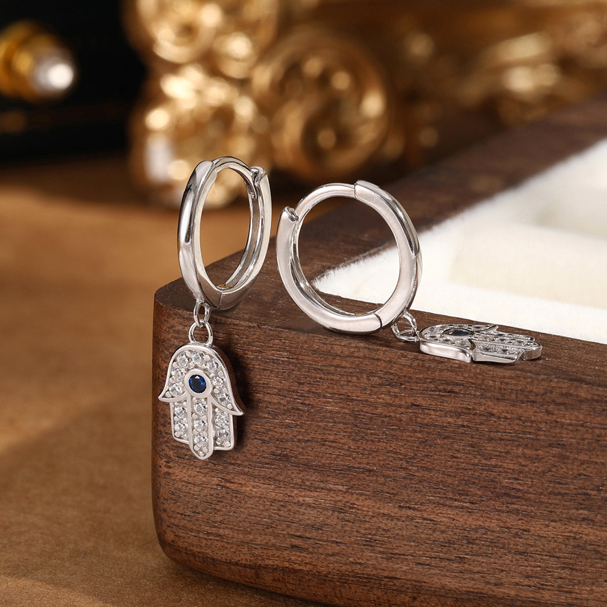 Batya Hamsa Huggies in Silber - Sterling Silber