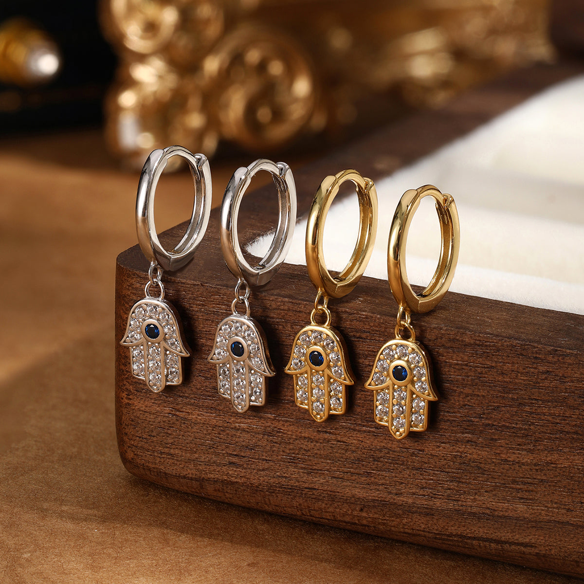 Batya Hamsa Huggies in Silber - Sterling Silber
