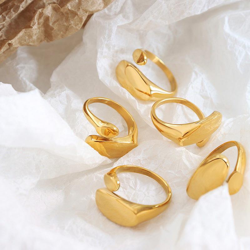 Odyssee Minimalistischer Goldring