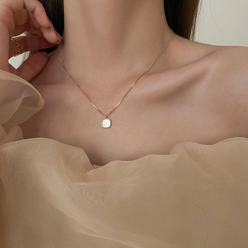 Sophie Gold Halskette Perlenanhänger