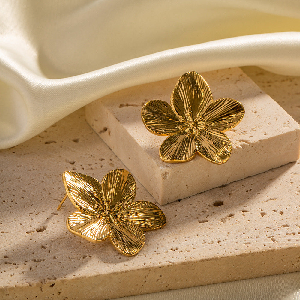 Allysa Blume Gold-Ohrringe