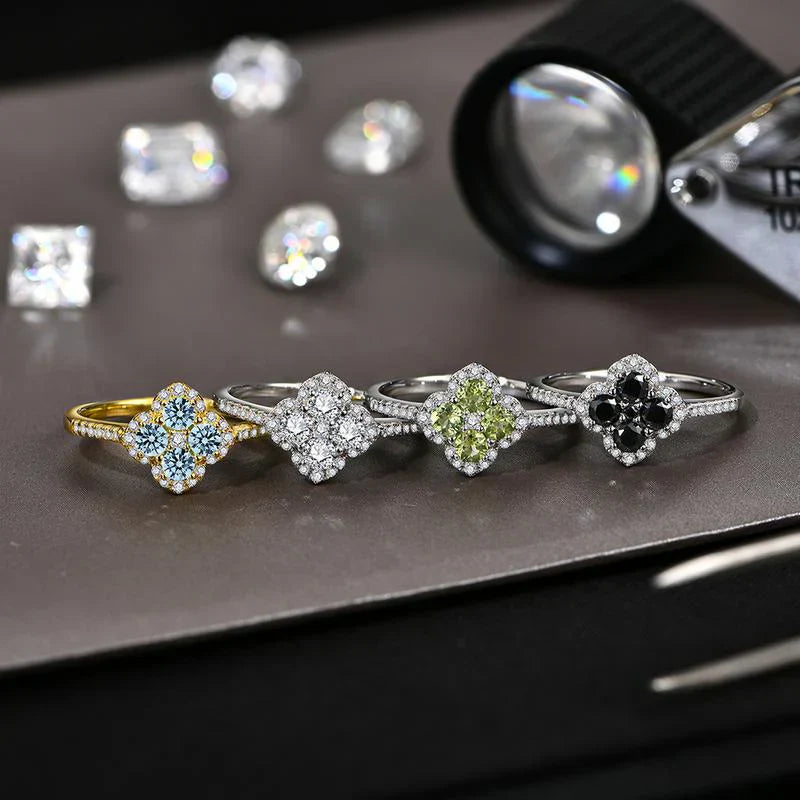 Soraya Clover Ring Green | White gold