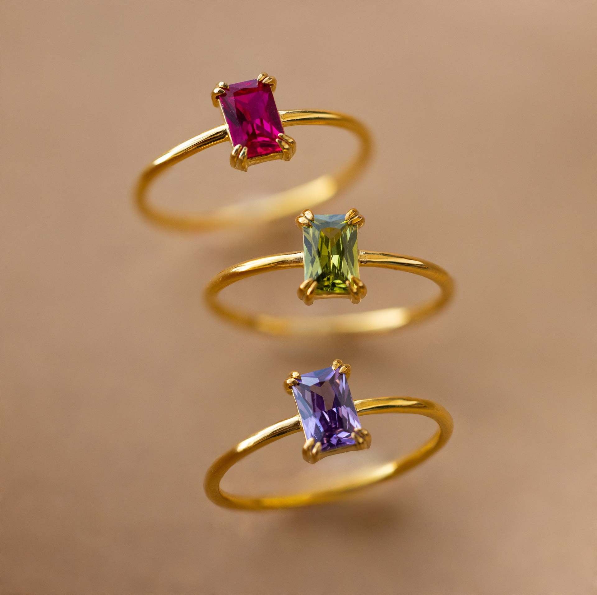 Eleganter Vintage-Geburtssteinring