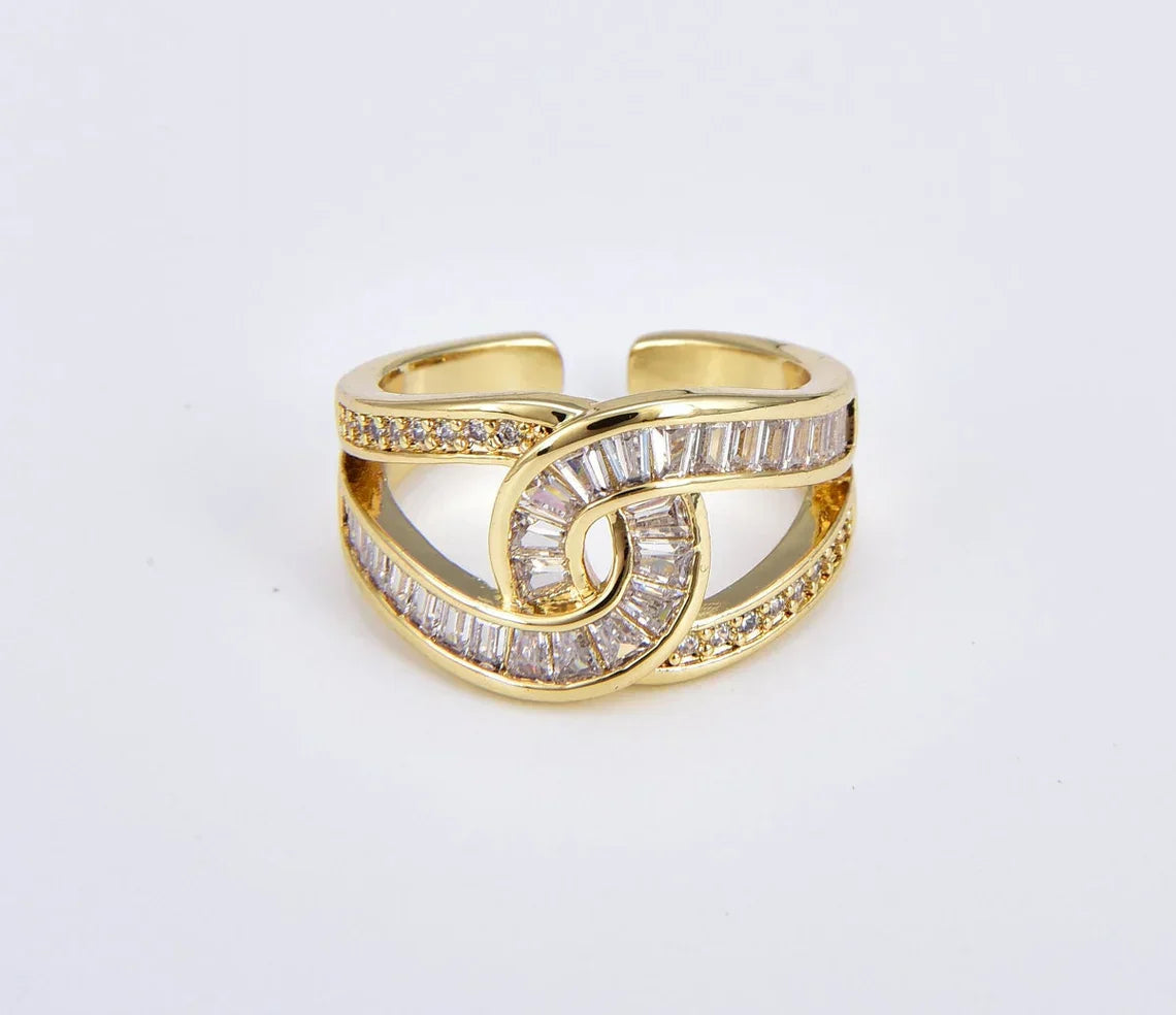 Mia | Eleganter, verstellbarer Ring mit Knoten