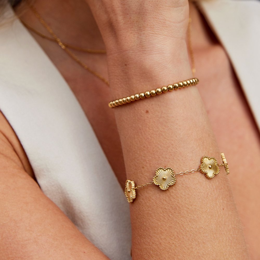 Nila – Vergoldetes Armband mit Perlen